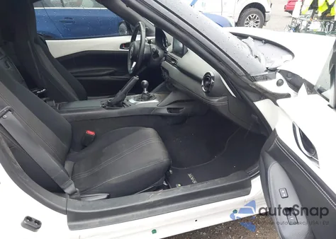 2021 Mazda Mx-5 Miata Club z USA, uszkodzony, nr VIN JM1NDAC7XM0460684